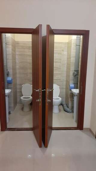 Хостелы Хостел На Ракетной Киев Общий 10-местный номер для мужчин-12