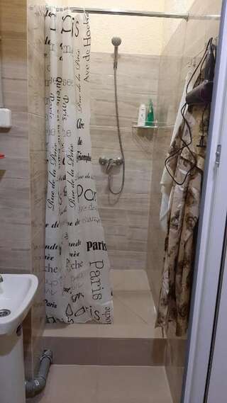 Хостелы Хостел На Ракетной Киев Общий 10-местный номер для мужчин-21