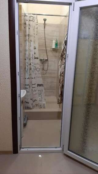 Хостелы Хостел На Ракетной Киев Общий 10-местный номер для мужчин-22