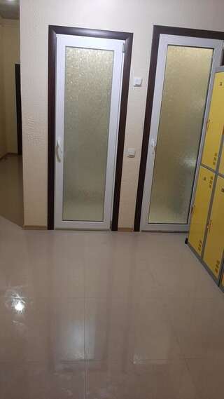 Хостелы Хостел На Ракетной Киев Общий 10-местный номер для мужчин-1